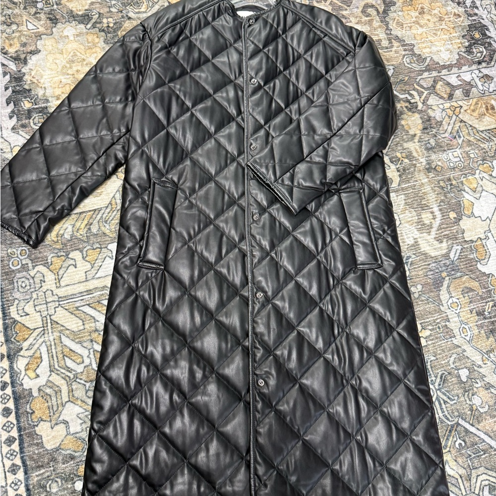 Zara Black Quilted Jacket with Snap Collar